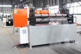 Automatic slitting machine for steel expanded mesh