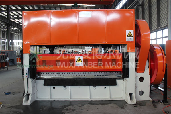 Expanded metal mesh machine